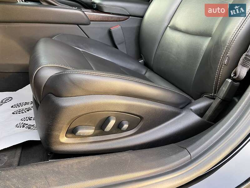 Седан Cadillac XTS 2019 в Львові