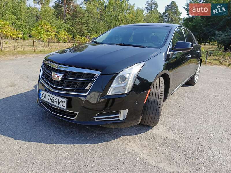 Седан Cadillac XTS 2016 в Киеве