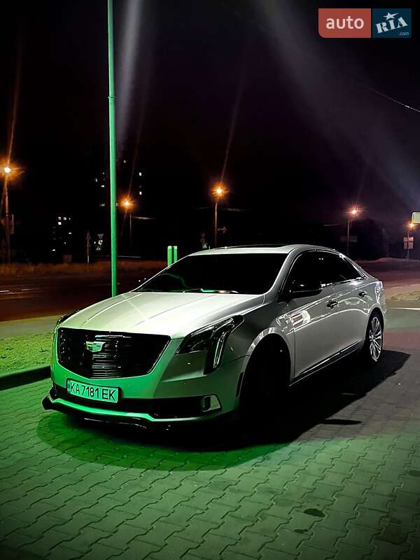 Седан Cadillac XTS 2017 в Києві