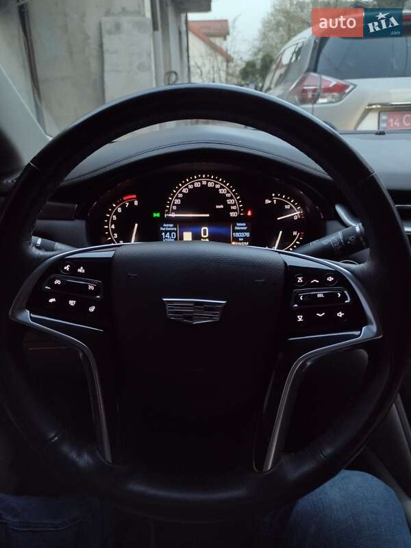 Седан Cadillac XTS 2017 в Львове