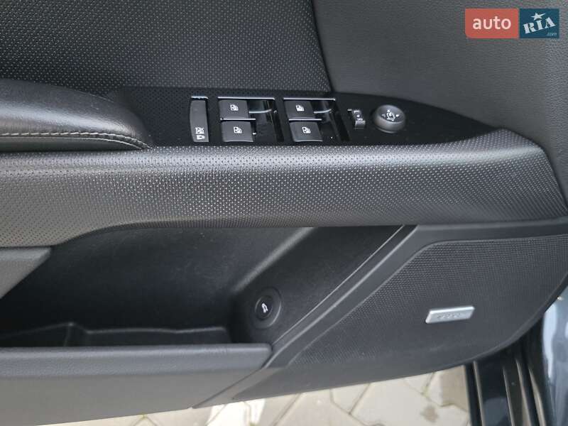 Седан Cadillac XTS 2016 в Киеве