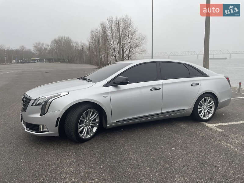 Седан Cadillac XTS 2017 в Києві