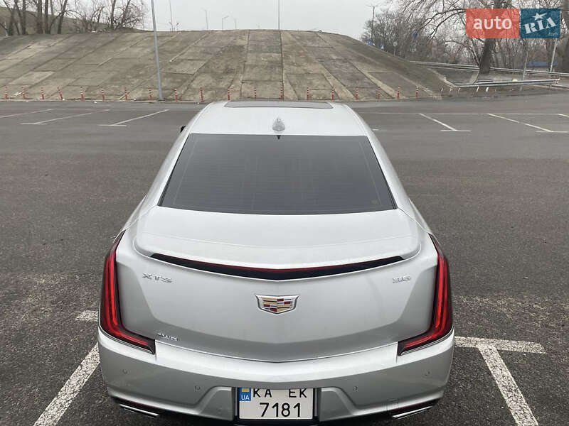 Седан Cadillac XTS 2017 в Києві
