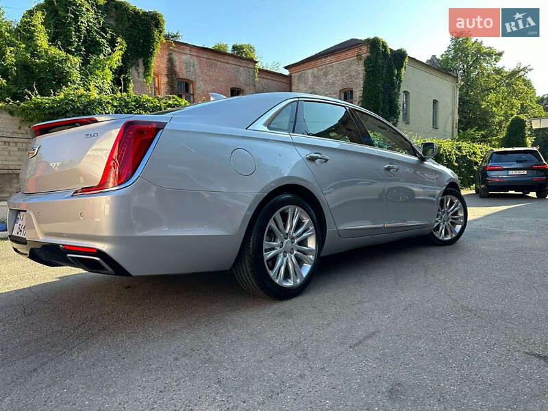 Седан Cadillac XTS 2018 в Києві