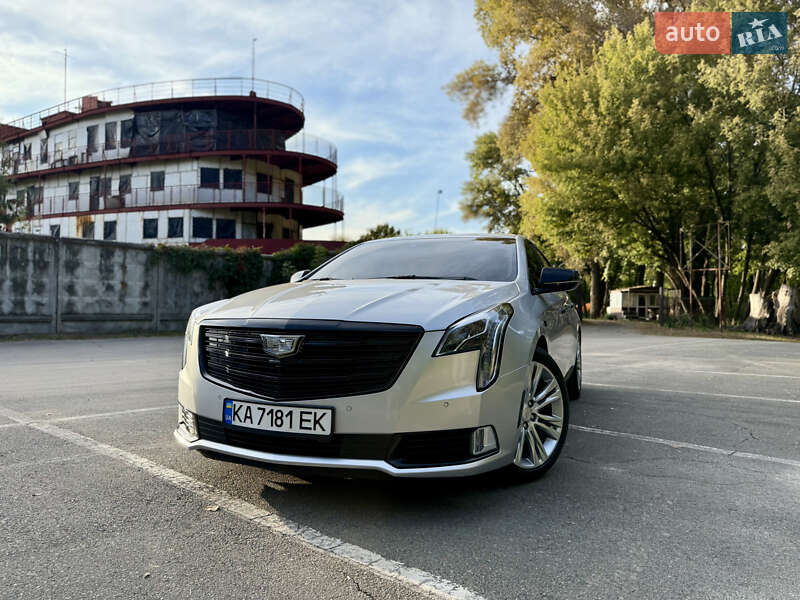 Седан Cadillac XTS 2017 в Киеве