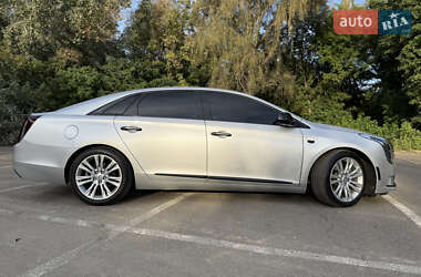 Седан Cadillac XTS 2017 в 