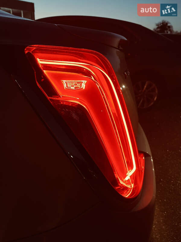 Седан Cadillac XTS 2017 в Киеве