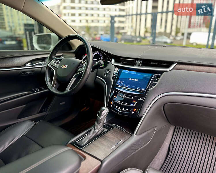 Седан Cadillac XTS 2018 в Києві