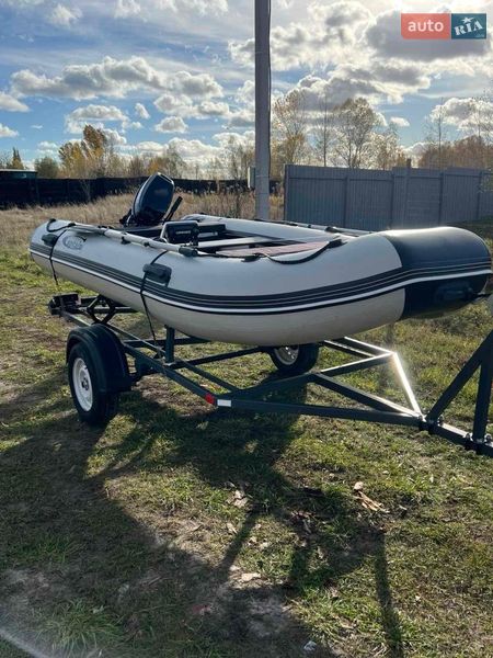 Човен Captain 370 2012 в Броварах