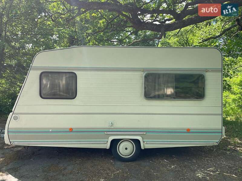 Причіп дача Caravelair B 4001 1994 в Новомосковську