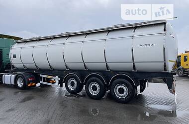 Цистерна напівпричіп Cardi 39S3 2011 в Чернівцях