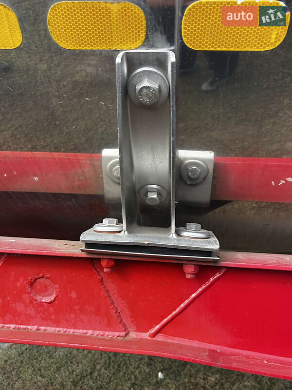 Цистерна напівпричіп Cardi 39S3 2005 в Павлограді