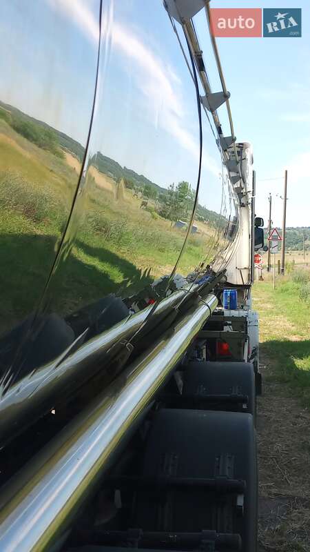 Цистерна полуприцеп Cardi Santi 1996 в Одессе