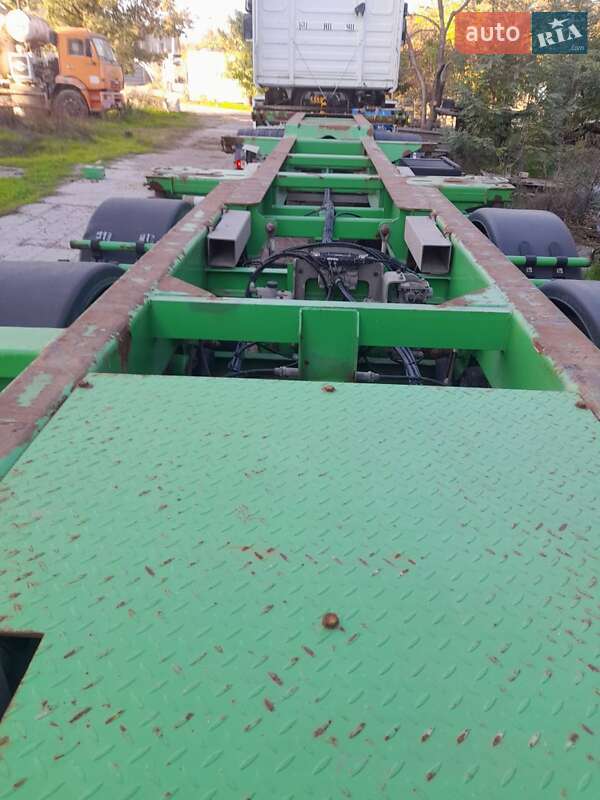 Контейнеровоз напівпричіп Carnehl CCS-GF 2009 в Одесі фото 4 Контейнеровоз напівпричіп Carnehl CCS-GF 2009 в Одесі