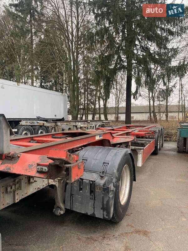 Контейнеровоз напівпричіп Carnehl CHKS/AH 2005 в Вінниці