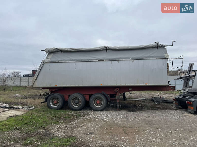 Зерновоз - напівпричіп Carnehl CHKS/AH 1999 в Одесі