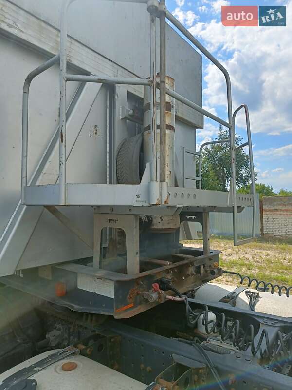 Самосвал полуприцеп Carnehl CHKS/AH 2006 в Сарнах