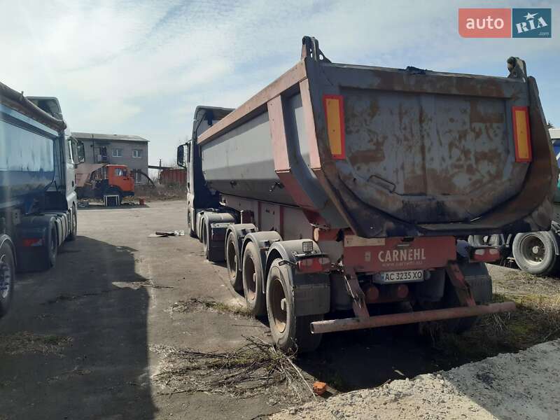 Бортовой полуприцеп Carnehl CHKS 2009 в Луцке