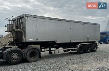 Зерновоз - полуприцеп Carnehl CSKK/A 2000 в 