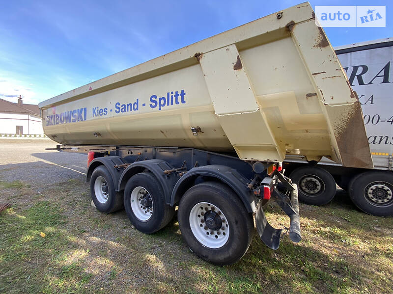 Самоскид напівпричіп Carnehl Hardox 2011 в Хусті фото 4 Самоскид напівпричіп Carnehl Hardox 2011 в Хусті