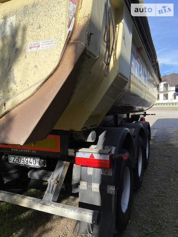 Самоскид напівпричіп Carnehl Hardox 2011 в Хусті фото 10 Самоскид напівпричіп Carnehl Hardox 2011 в Хусті