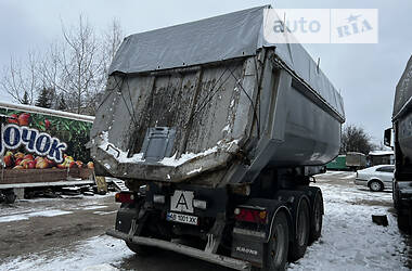 Самосвал полуприцеп Carnehl Hardox 2007 в Жмеринке