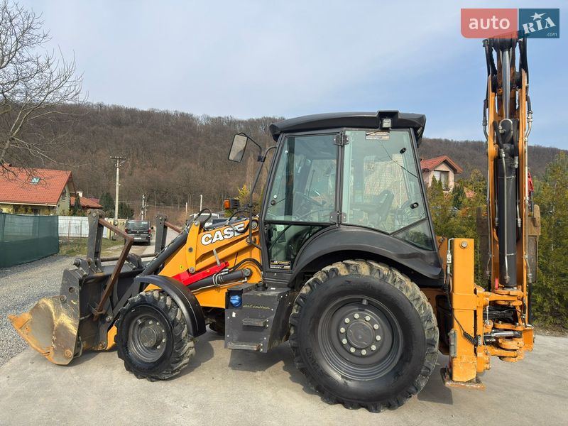 Экскаватор погрузчик Case Construction 580 SR 2020 в Ужгороде