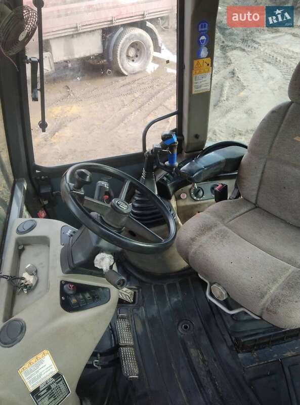 Фронтальный погрузчик Case Construction 580ST 2005 в Одессе