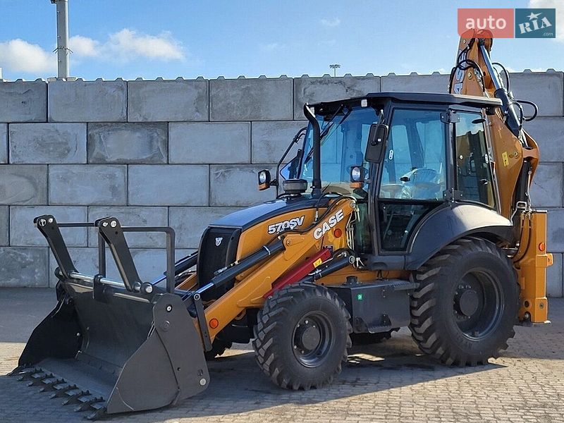 Case Construction 580ST 2025