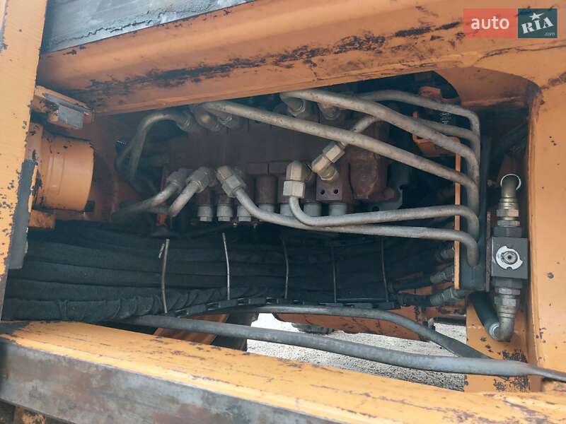 Экскаватор погрузчик Case Construction 590 SL 2001 в Тернополе фото 23 Экскаватор погрузчик Case Construction 590 SL 2001 в Тернополе