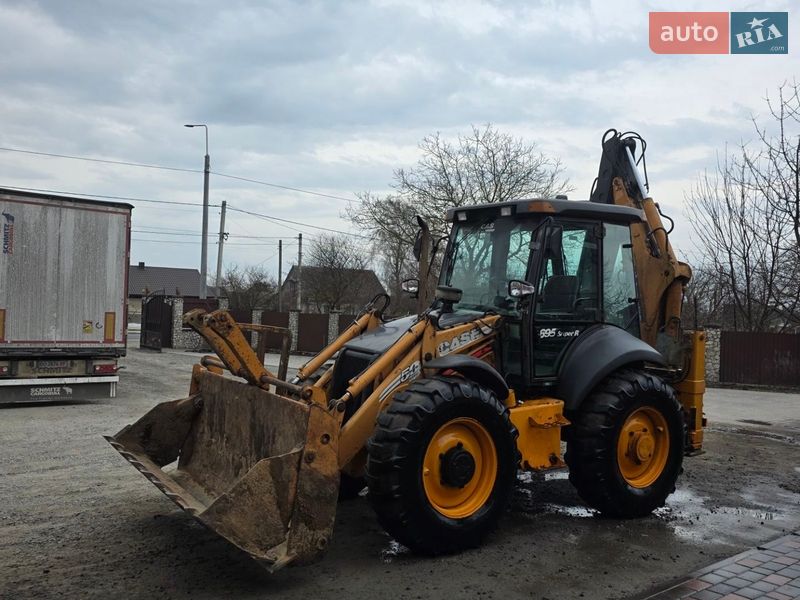 Экскаватор погрузчик Case Construction 695 SR-4 PS 2010 в Кременце