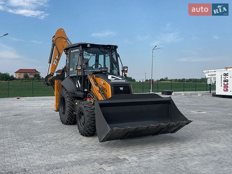 Case Construction 770 EX 2025