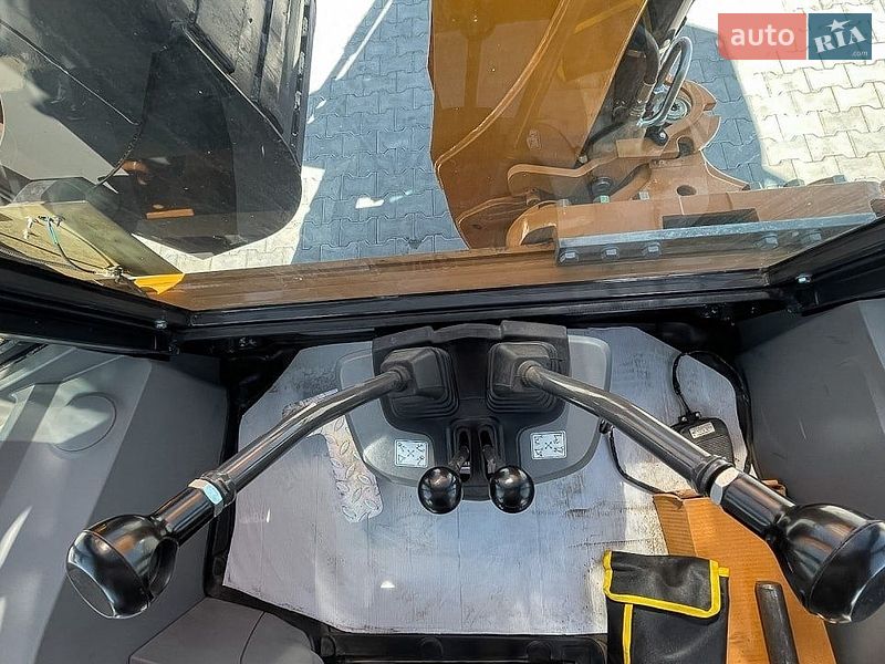 Экскаватор погрузчик Case Construction 770 EX 2026 в Киеве
