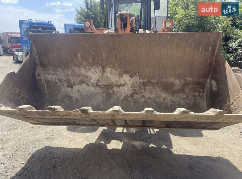 Фронтальный погрузчик Case Construction 821E 1995 в Ровно