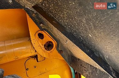 Фронтальный погрузчик Case Construction 821E 2004 в Белой Церкви