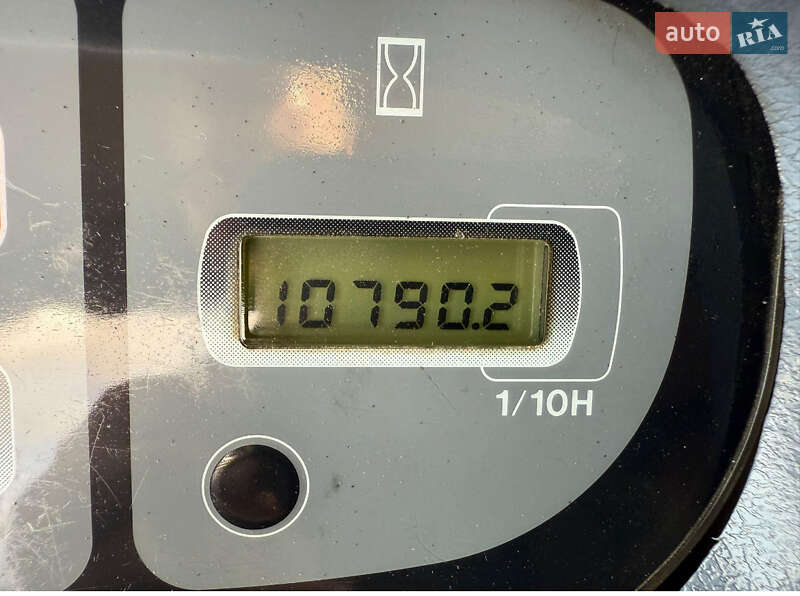 Гусеничный экскаватор Case Construction CX 210 2004 в Косове фото 14 Гусеничный экскаватор Case Construction CX 210 2004 в Косове