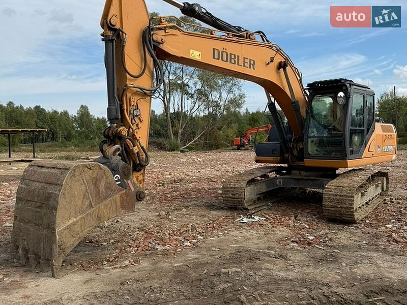 Гусеничный экскаватор Case Construction CX 210 2012 в Долине