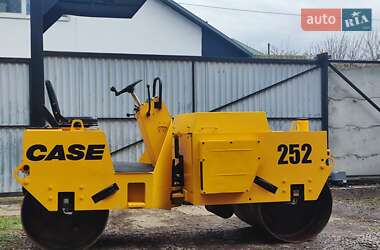 Дорожный каток Case Construction WX 165 1993 в Киеве