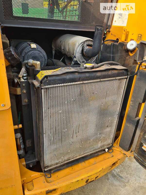 Минипогрузчик Case IH 410 2007 в Черновцах