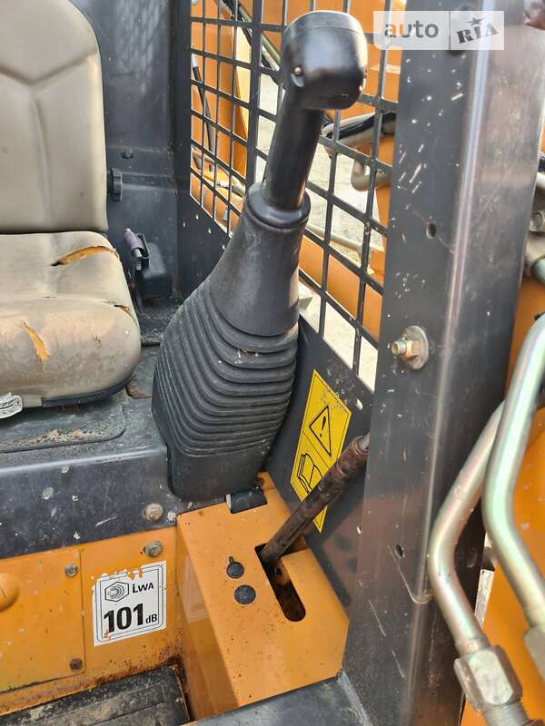 Минипогрузчик Case IH 410 2007 в Черновцах