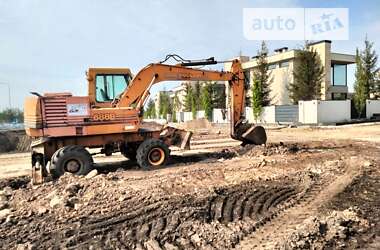 Экскаватор погрузчик Case IH 688 1994 в 