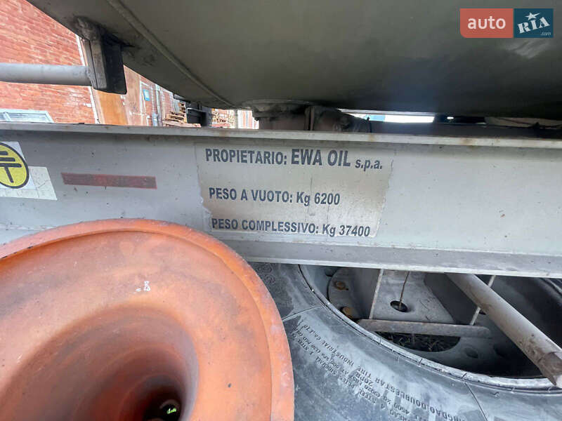 Цистерна напівпричіп Casvi 05/L-CBA-CAT.04 2002 в Хмельницькому фото 7 Цистерна напівпричіп Casvi 05/L-CBA-CAT.04 2002 в Хмельницькому