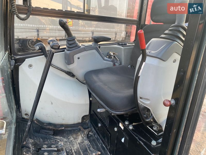 Миниэкскаватор Caterpillar 302.7 2014 в Львове