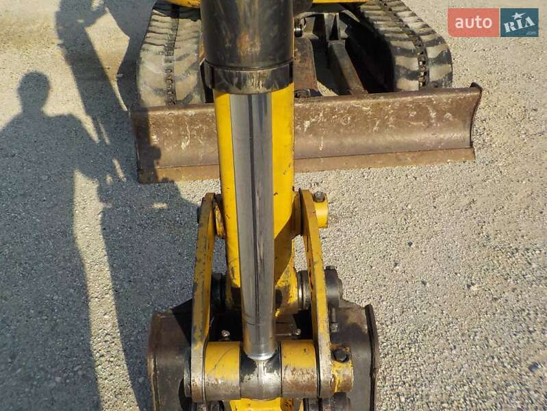 Гусеничный экскаватор Caterpillar 303 2009 в Одессе