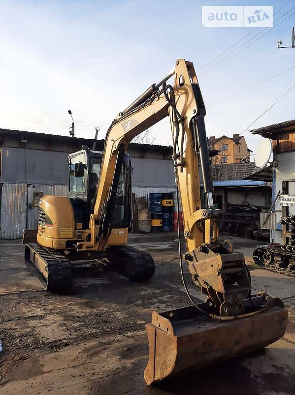 Міні-екскаватор Caterpillar 305 2006 в 