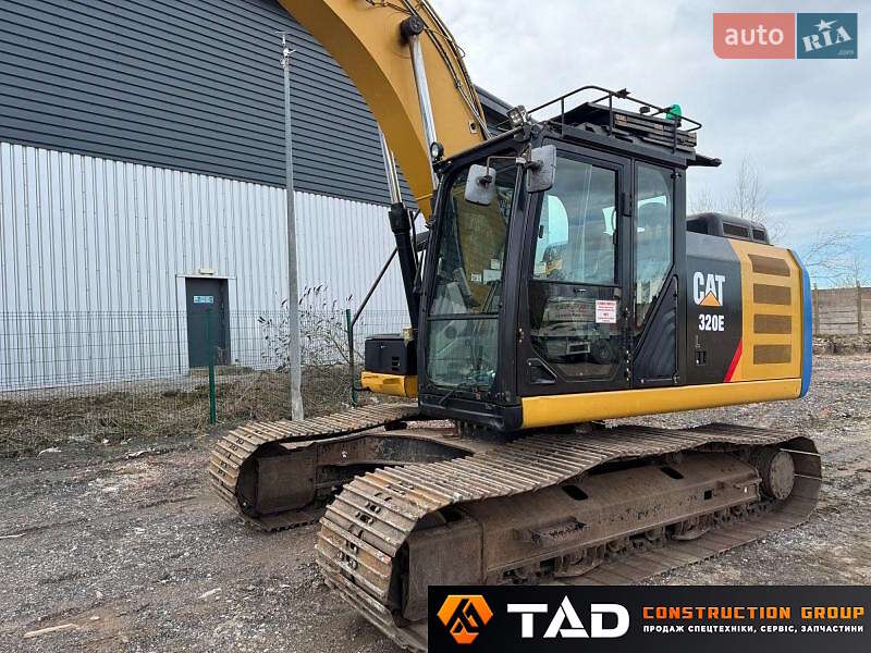 Гусеничний екскаватор Caterpillar 320 2015 в Києві