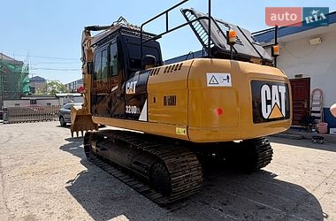 Гусеничный экскаватор Caterpillar 320 2019 в Ровно