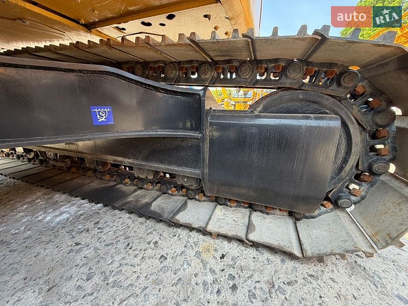 Гусеничный экскаватор Caterpillar 320 2019 в Ровно