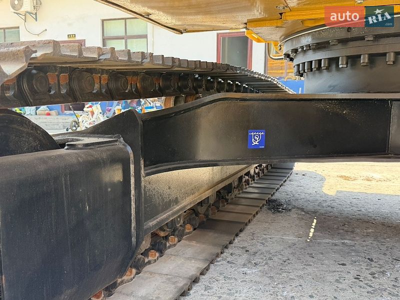 Гусеничный экскаватор Caterpillar 320 2019 в Ровно