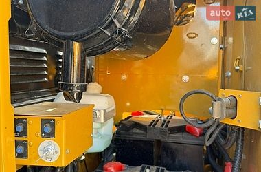 Гусеничный экскаватор Caterpillar 320 2016 в Ровно